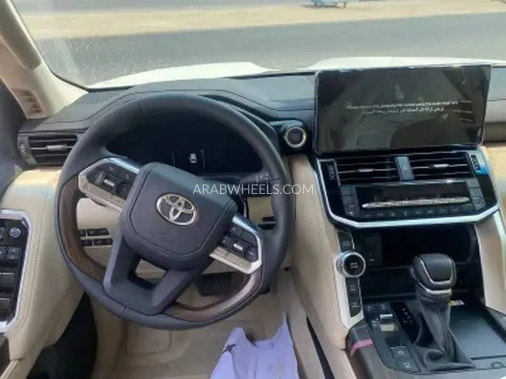 تويوتا لاند كروزر 2025 for Sale in الدمام Image-14