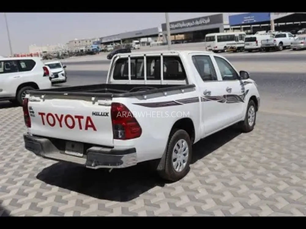 تويوتا هايلكس 2025 for Sale in الدمام Image-6