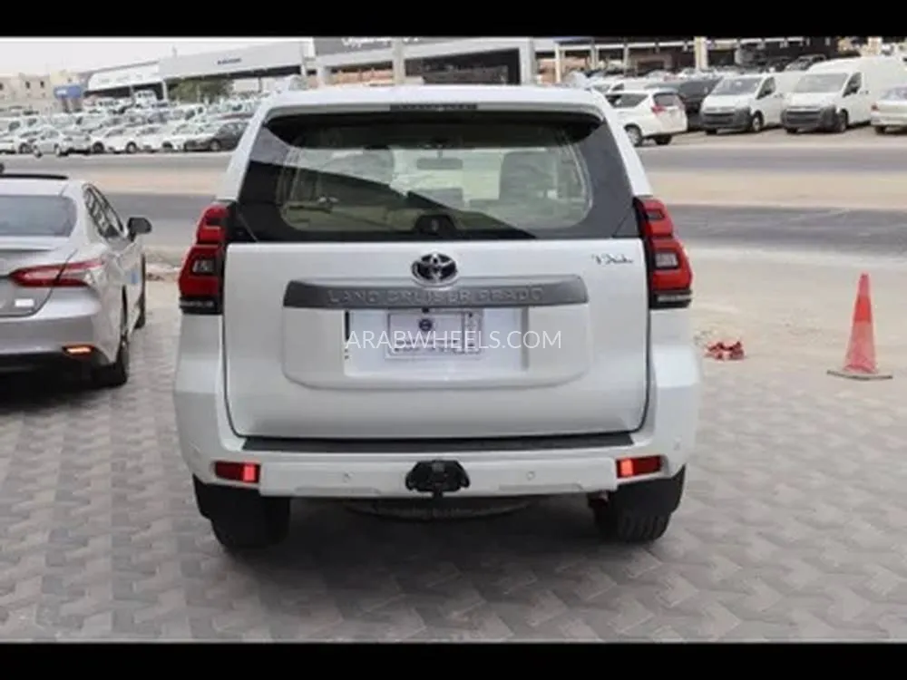 تويوتا لاند كروزر برادو 2019 for Sale in الدمام Image-5