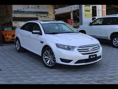 Ford Taurus 2019