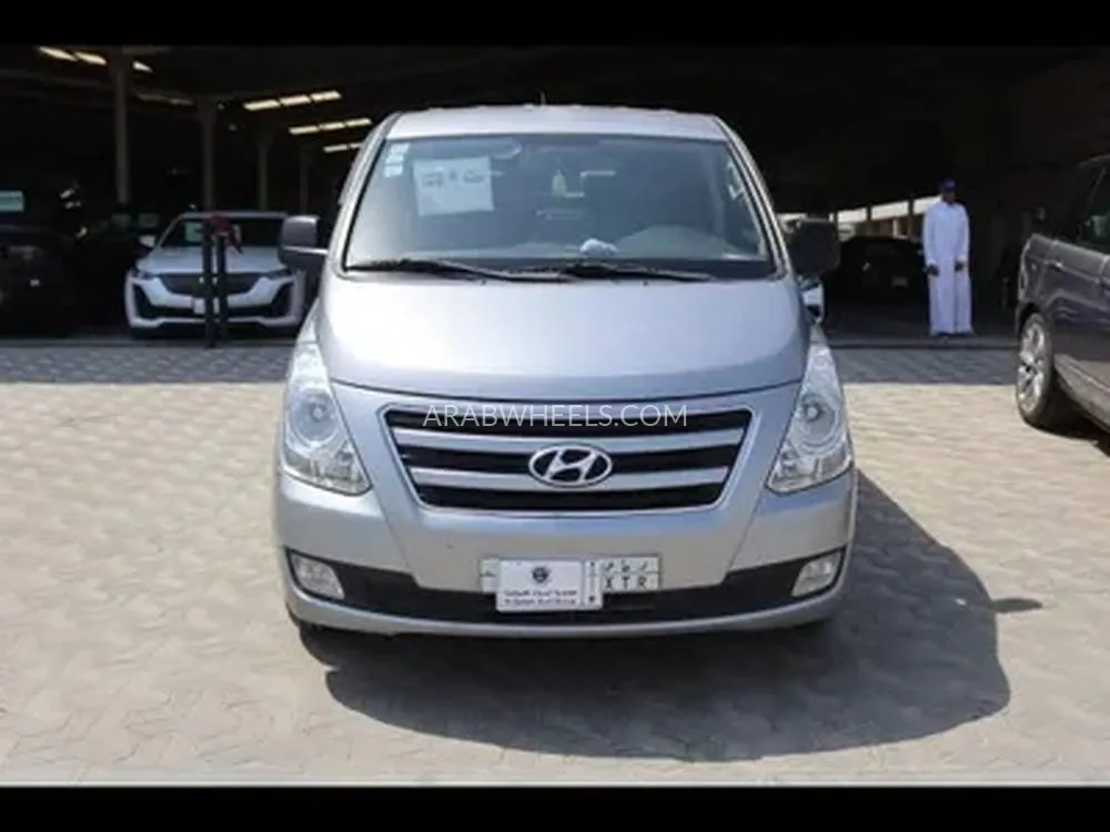 هيونداي H1 2018 for Sale in الدمام Image-2
