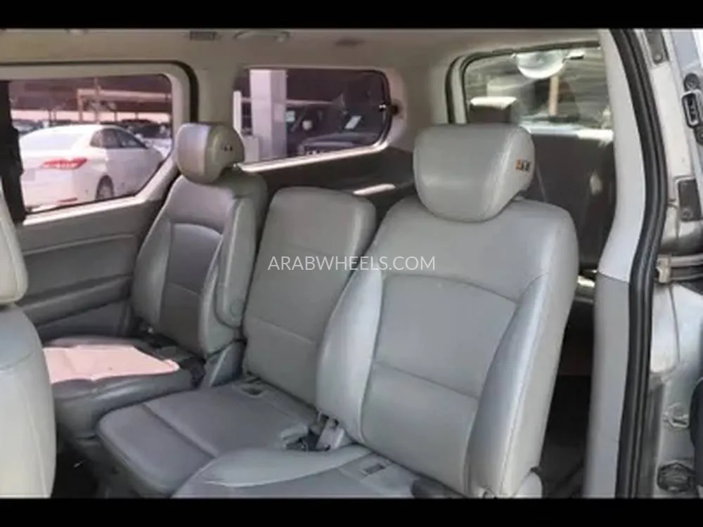 هيونداي H1 2018 for Sale in الدمام Image-9