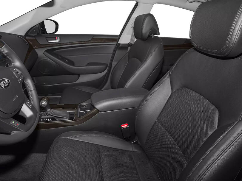 كيا كادينزا Interior 