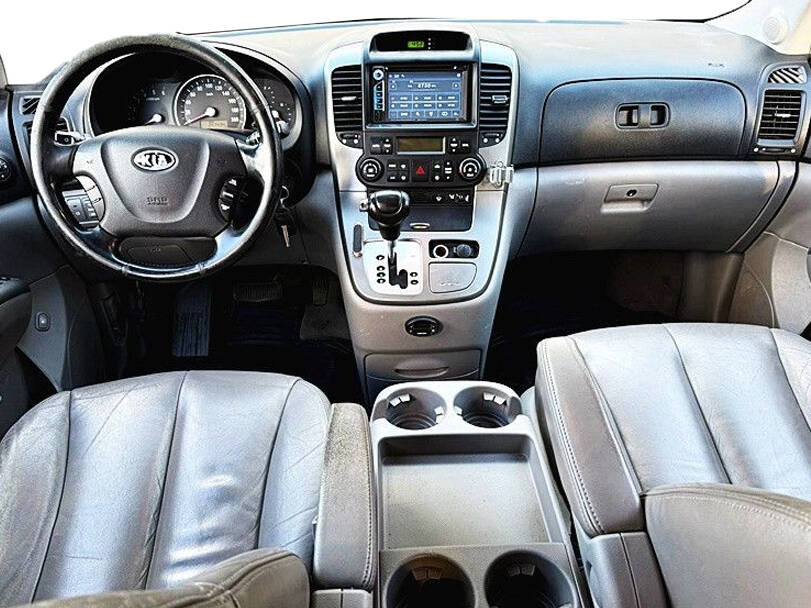 كيا كرنفال الجيل الثاني (VQ) Interior 