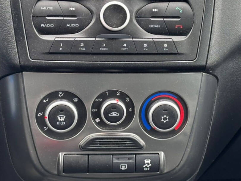 LADA Kalina 1st Generation Interior 