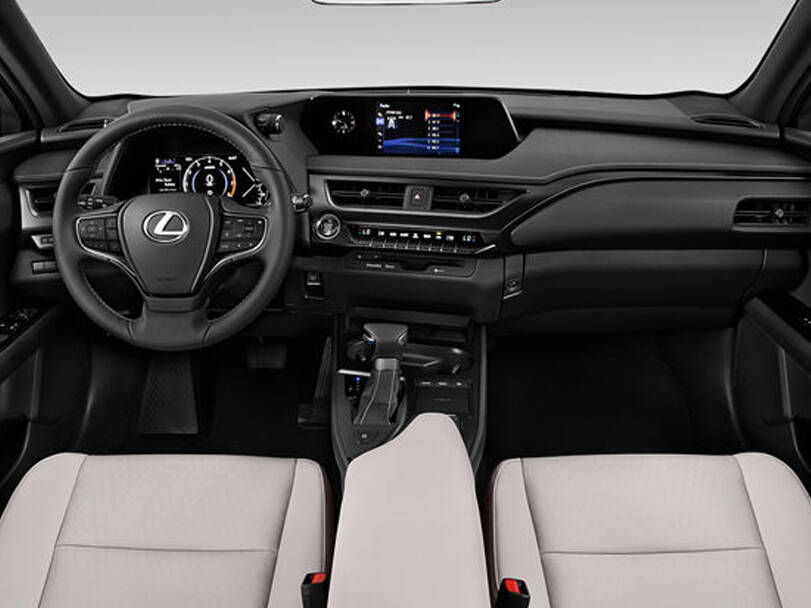 لكزس يو إكس 2025 Interior 