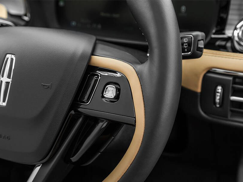 لينكولن كورسير Interior 