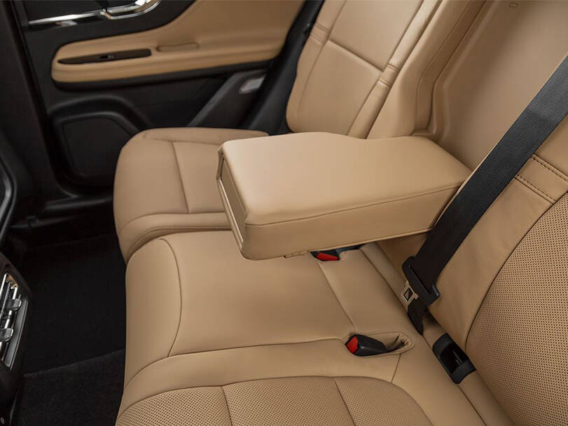 لينكولن كورسير Interior 