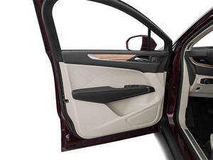 Lincoln MKC Interior 