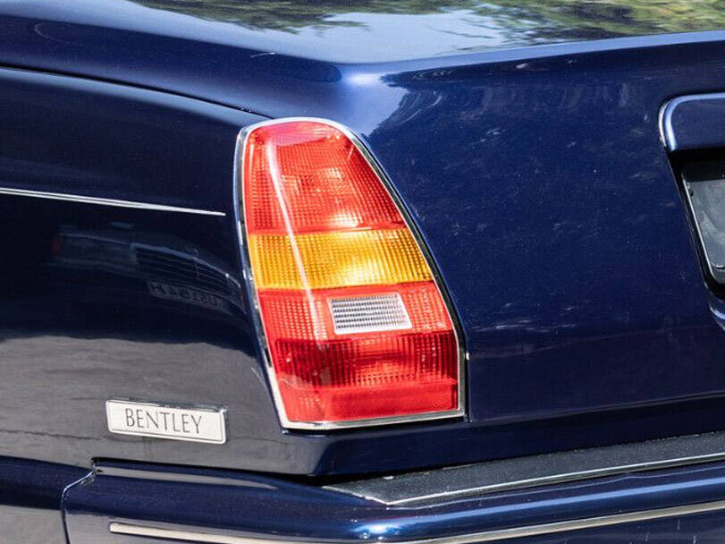 Bentley Azure 1st Generation Exterior 