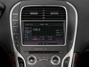 Lincoln MKX Interior 