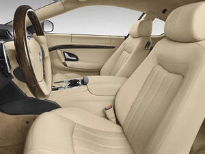 مازيراتي جران توريزمو الداخلية 