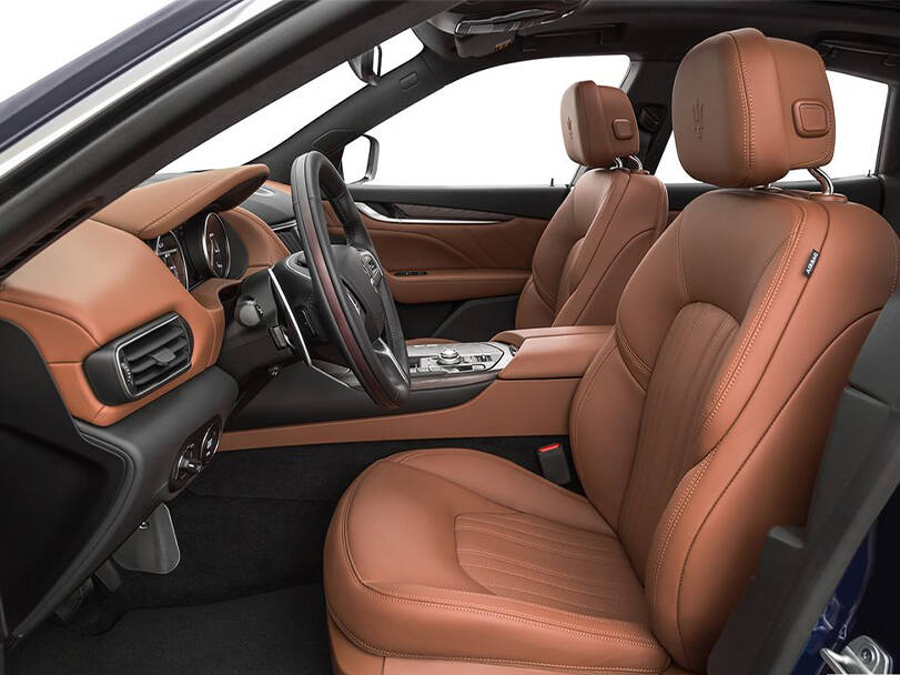 مازيراتي ليڤانتي Interior 