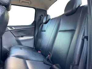 مازدا بي تي ٥٠ الداخلية 