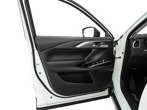 مازدا سي إكس ٩ الداخلية 