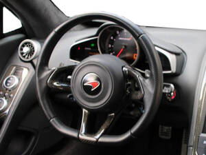 McLaren 12C Interior 