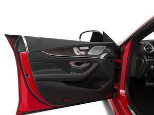 مرسيديس بنز إيه إم جي جي تي الداخلية 