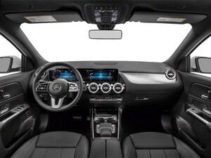 مرسيديس بنز GLA كلاس الداخلية 