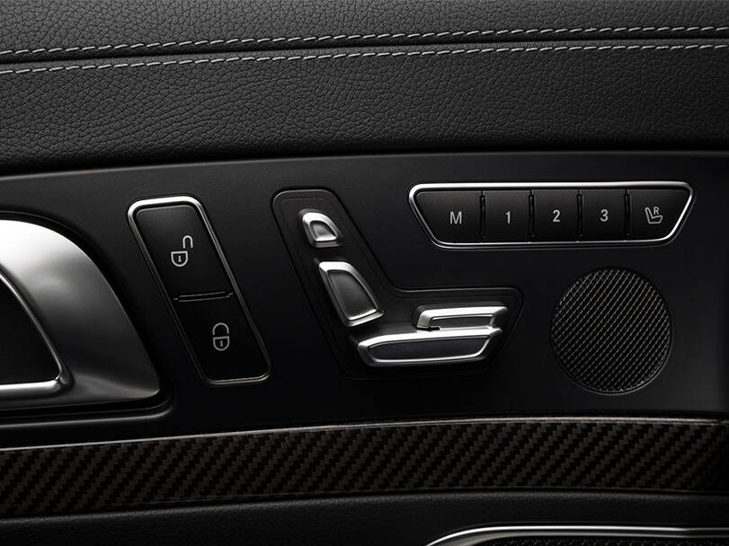 مرسيدس بنز إس إل كلاس Interior 