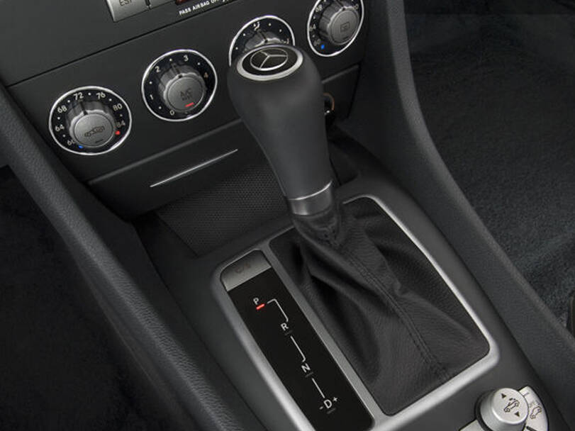 Mercedes Benz SLK Class 2nd (R171) Generation Interior 