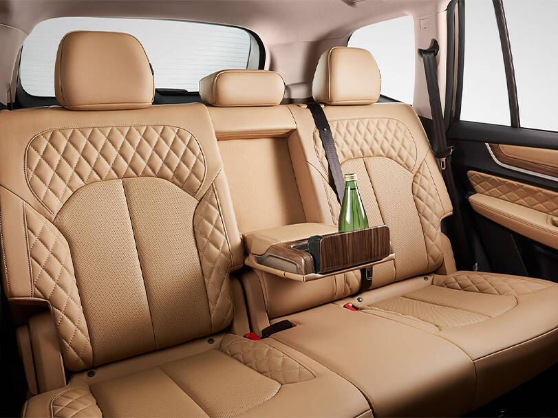 إم جي آر إكس ٨ 2025 Interior 