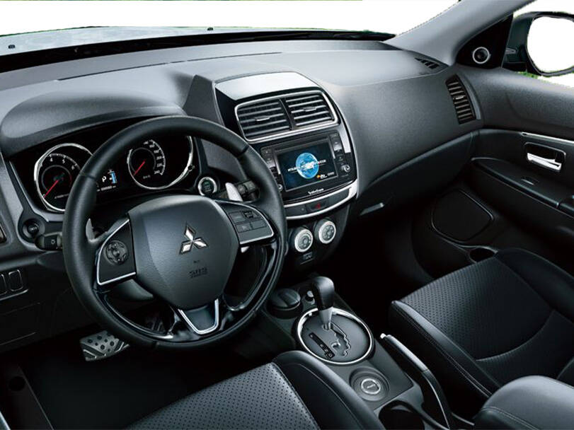 ميتسوبيشي إيه إس إكس Interior 