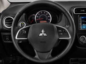 ميتسوبيشي ميراج الداخلية 