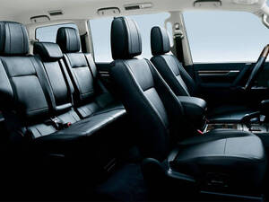 Mitsubishi Pajero Interior 