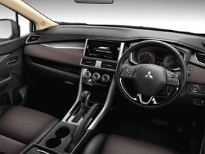 ميتسوبيشي إكسباندر الداخلية 