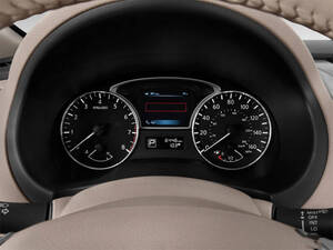 نيسان ألتيما الداخلية 