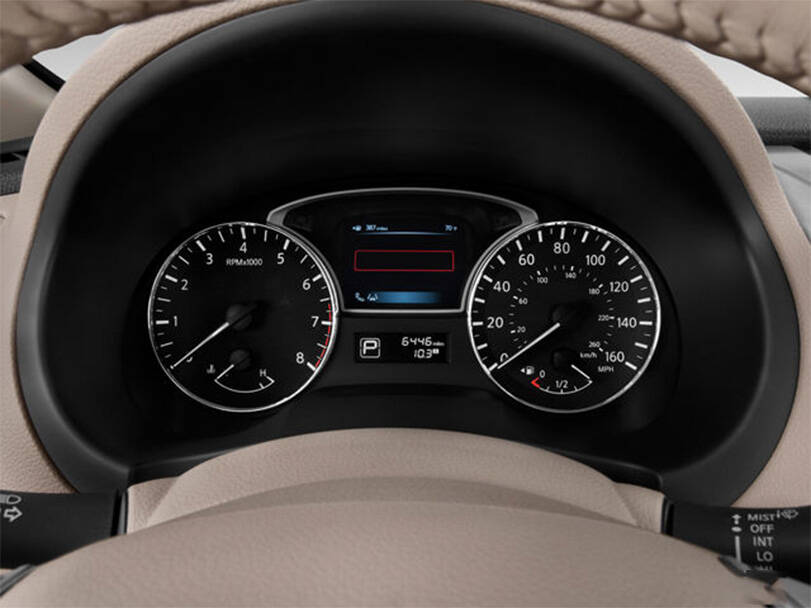 نيسان ألتيما Interior 