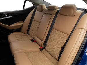 نيسان ماكسيما الداخلية 