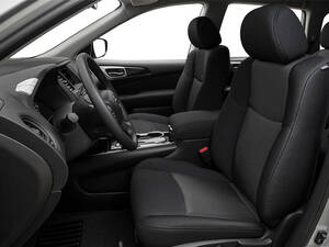 نيسان باثفايندر الداخلية 