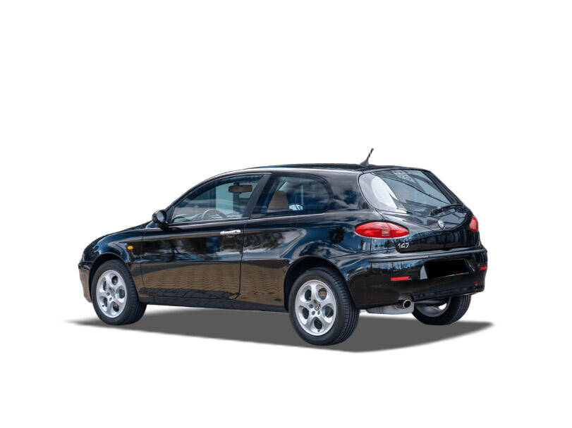 ألفا روميو 147 Exterior 