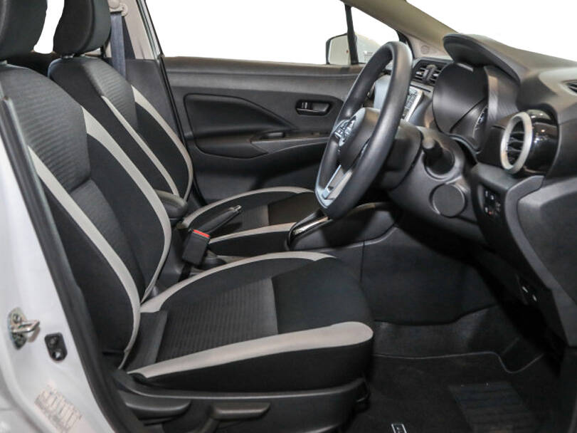نيسان صني 2025 Interior 