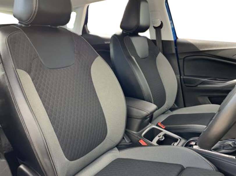 أوبل جراندلاند إكس Interior 