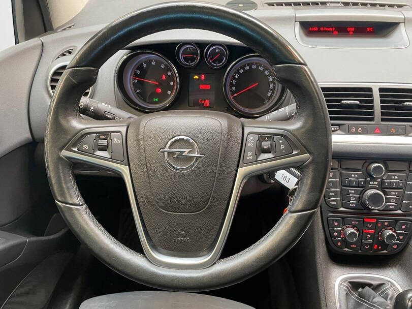 Opel Meriva Interior 