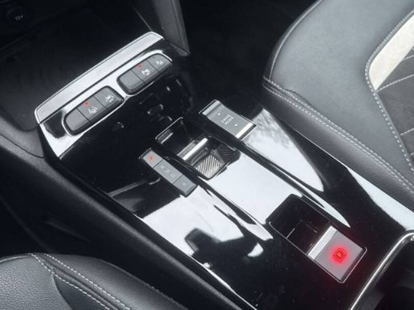 Opel Mokka 1st Generation Interior 