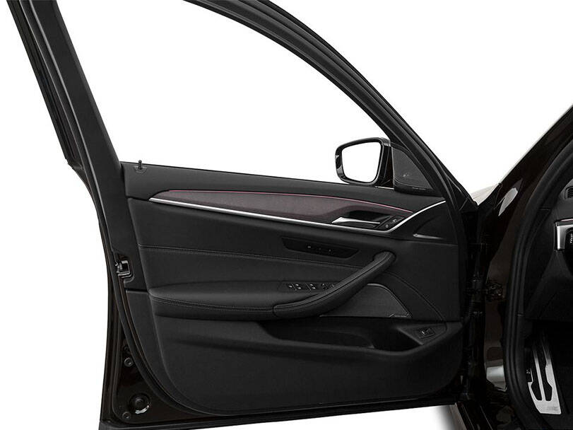 بي ام دبليو ٥ سيريز الجيل السابع (G30) Interior 