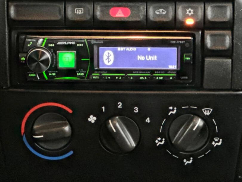 Opel Vectra 2nd Generation Interior 