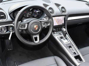 بورشه بوكستر الداخلية 