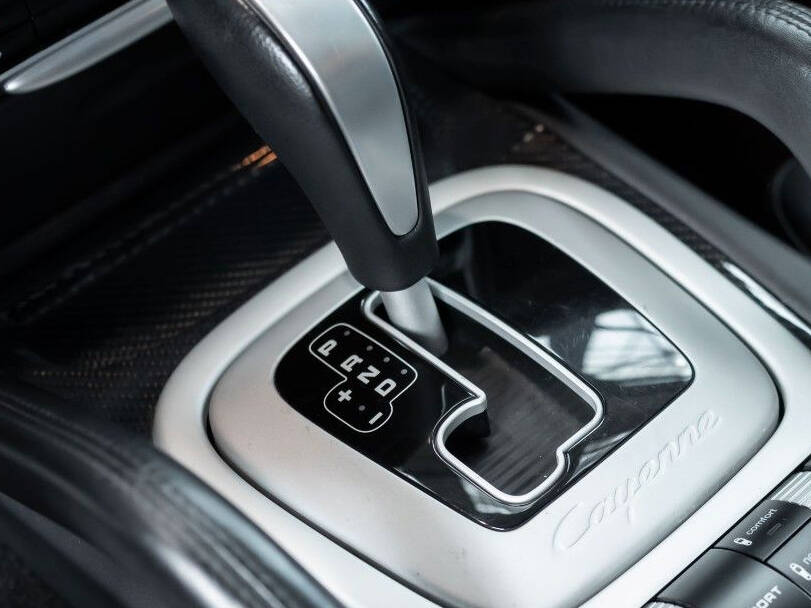 Porsche Cayenne 1st (E19PA) Generation Interior 