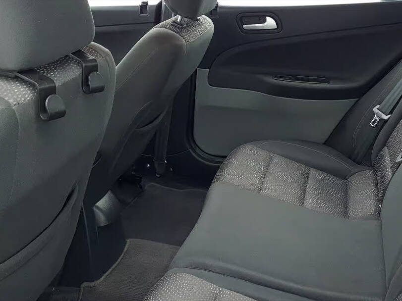بروتون بيرسونا Interior 