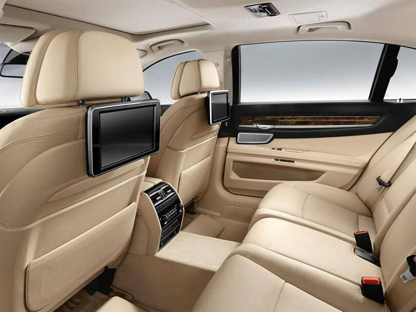 بي ام دبليو ٧ سيريز الجيل السادس (G11) Interior 