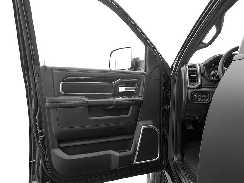 رام ٢٥٠٠ Interior 