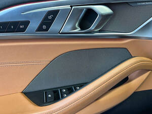 بي ام دبليو الفئة الثامنة الداخلية 