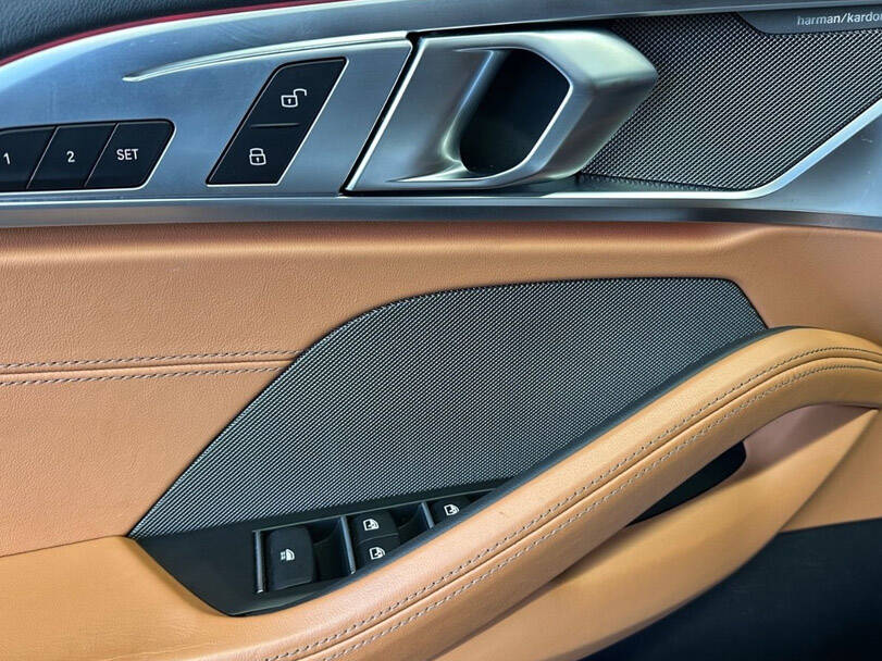 بي ام دبليو ٨ سيريز 2025 Interior 