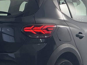 رينو سانديرو الخارجية 