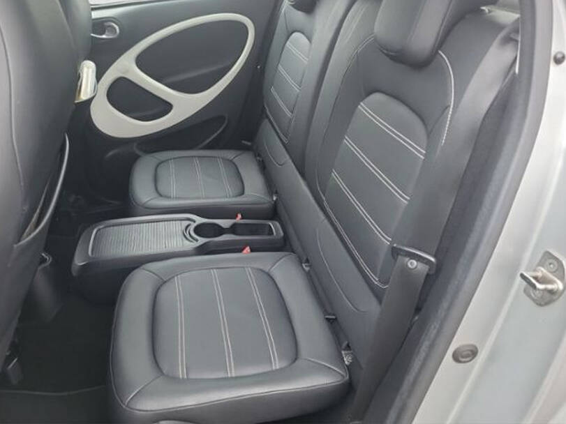 Smart ForFour Interior 