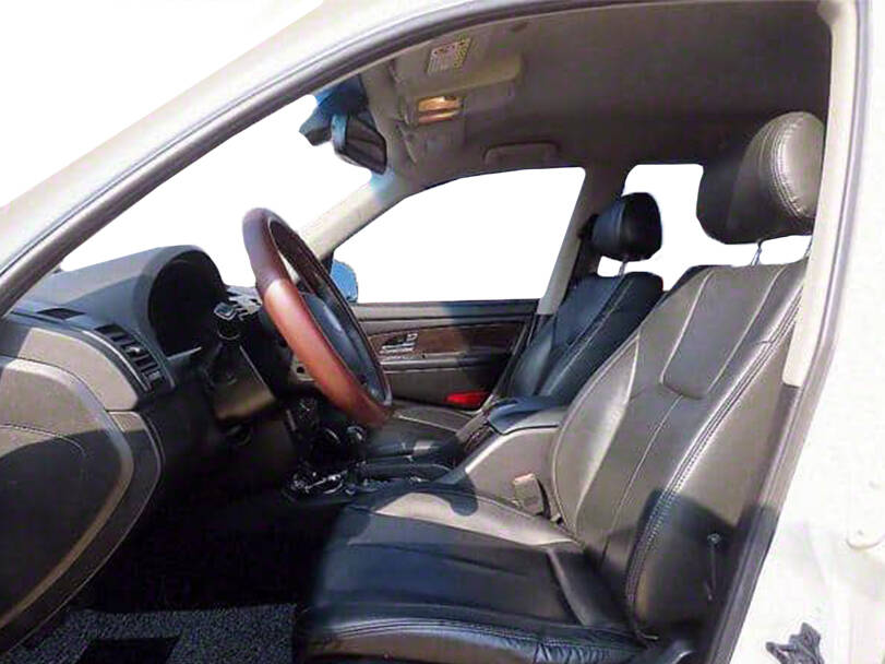 Ssangyong Rexton 1st (Y200) Generation Interior 